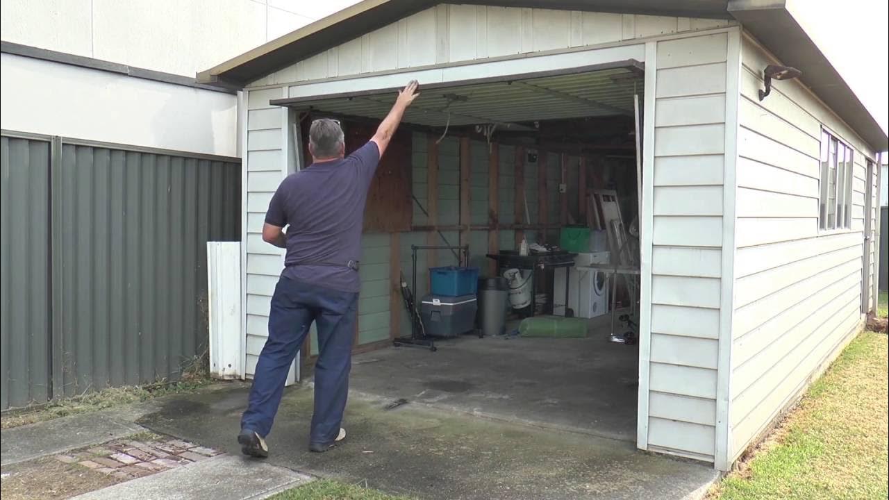 5 Reasons to Replace Your Garage Door Opener